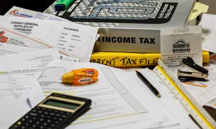 W-2 vs 1099: How Do You File Taxes When You Have Both?